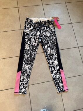 NWT Lilly Pulitzer UPF 50 Weekender Leggings